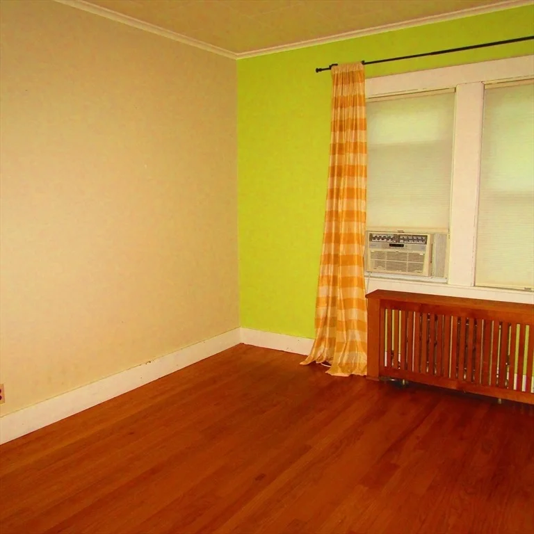 Photo of 465 Spring Street