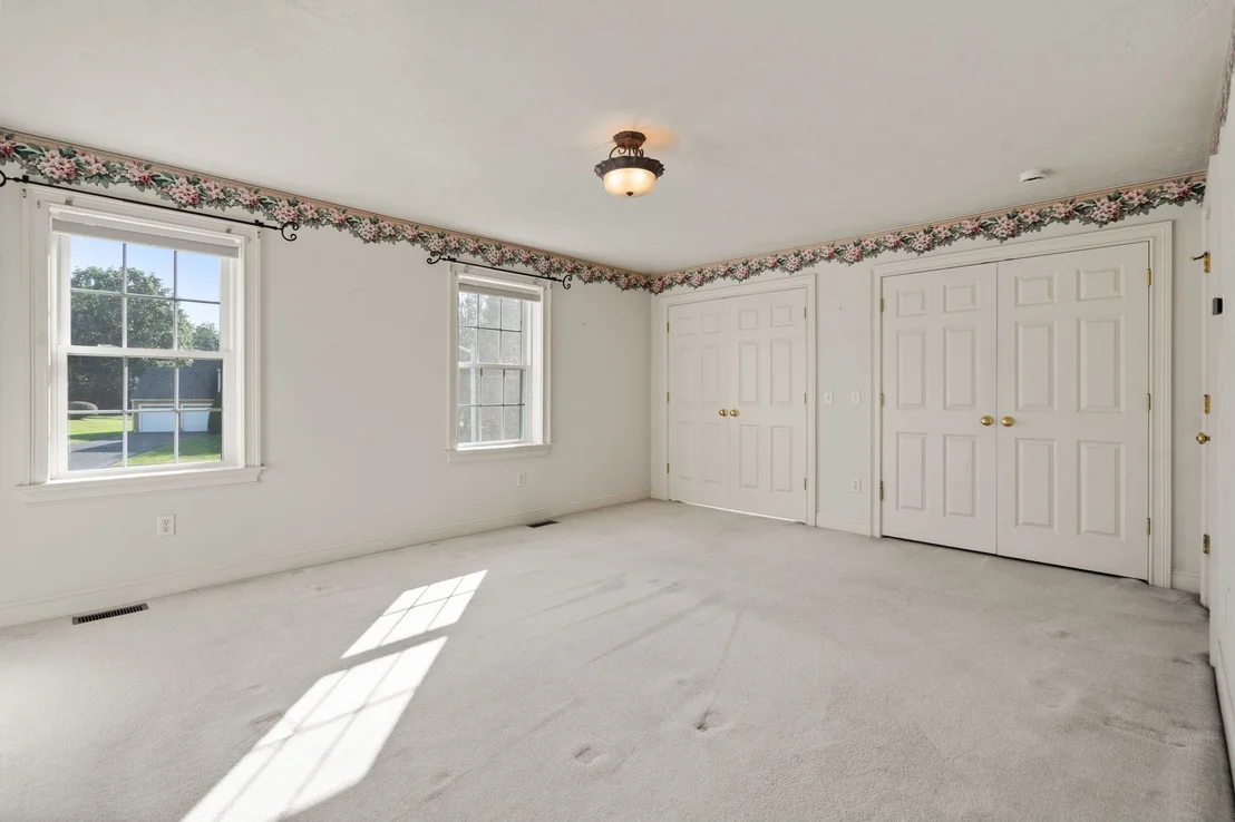 Photo of 34 Laurelwood Dr