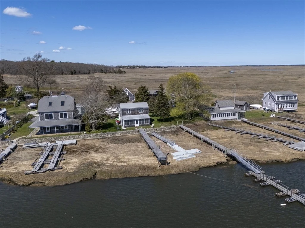 Photo of 58 Riverfront East
