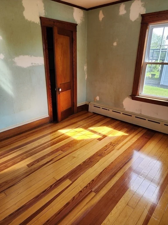 Photo of 72 W Main St