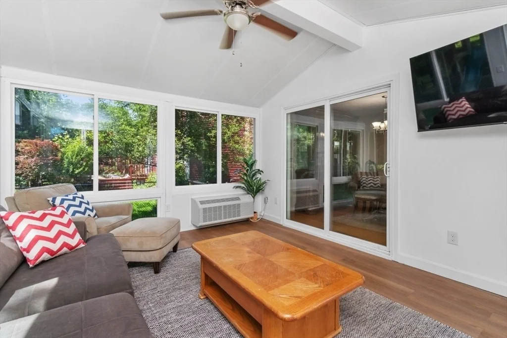 Photo of 5 Perry Henderson Dr
