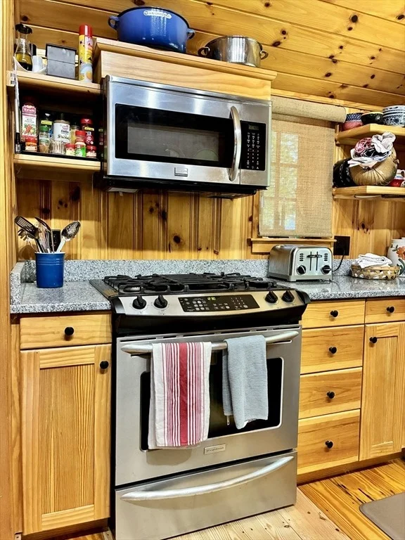 Photo of 12 Lambs Cove Rd