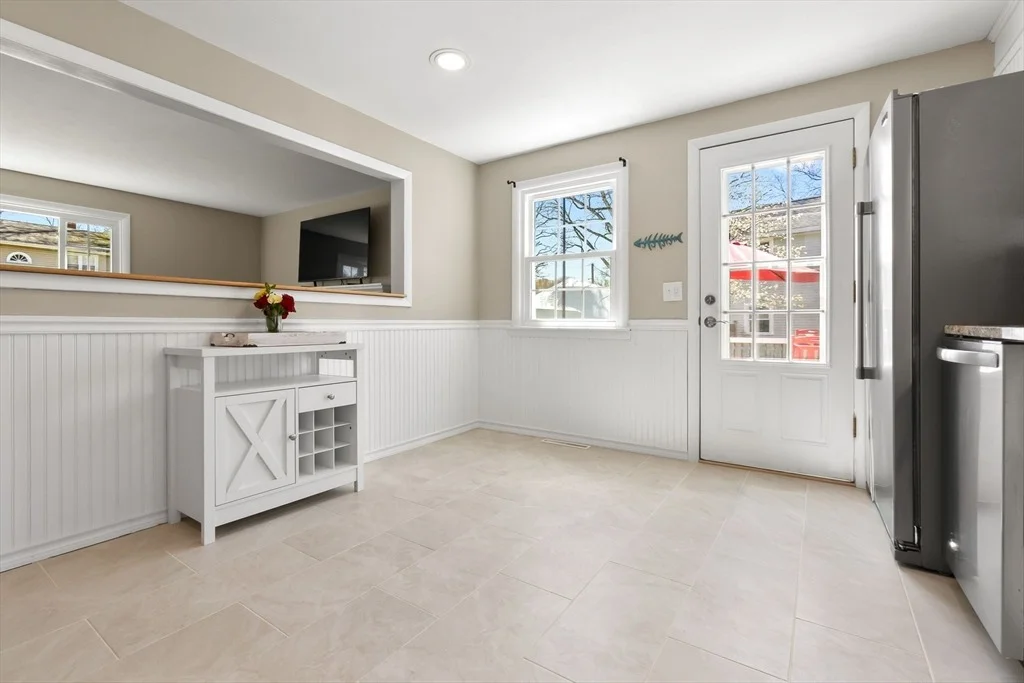 Photo of 6 Ashcroft Cir