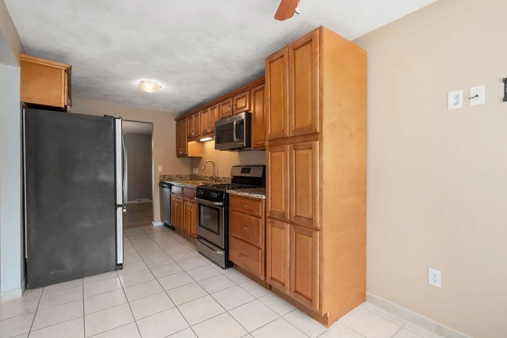 Photo of Unit 205 at 31 Blithewood Ave