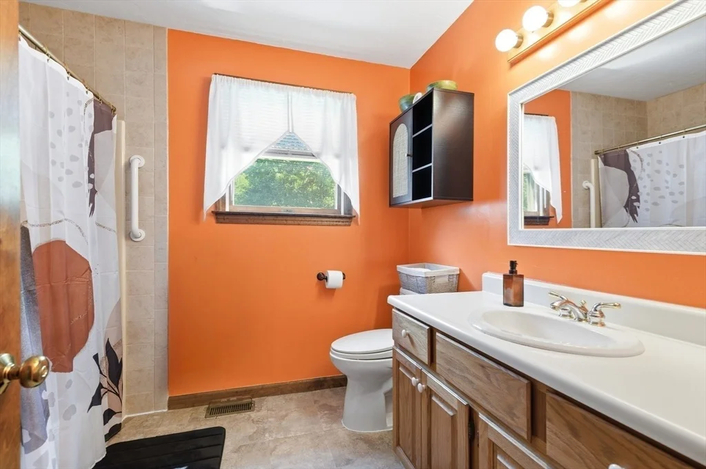 Photo of 100 Saint Nicholas Ave