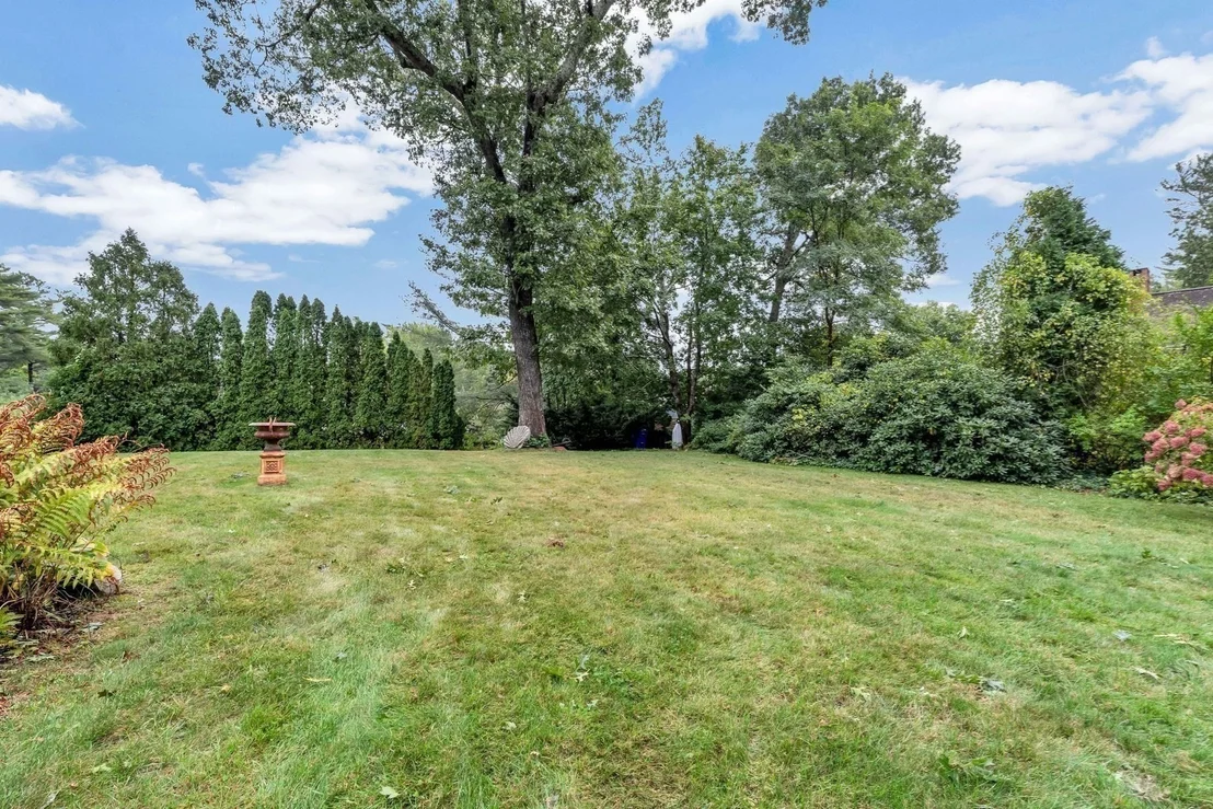 Photo of 8 Midway Rd
