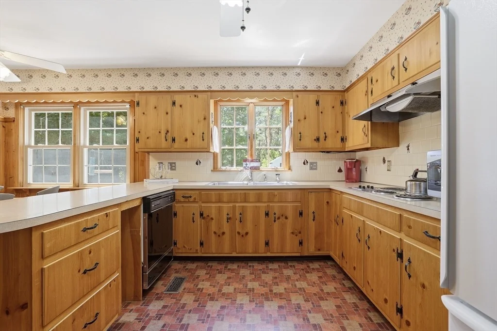Photo of 104 Jackson Dr
