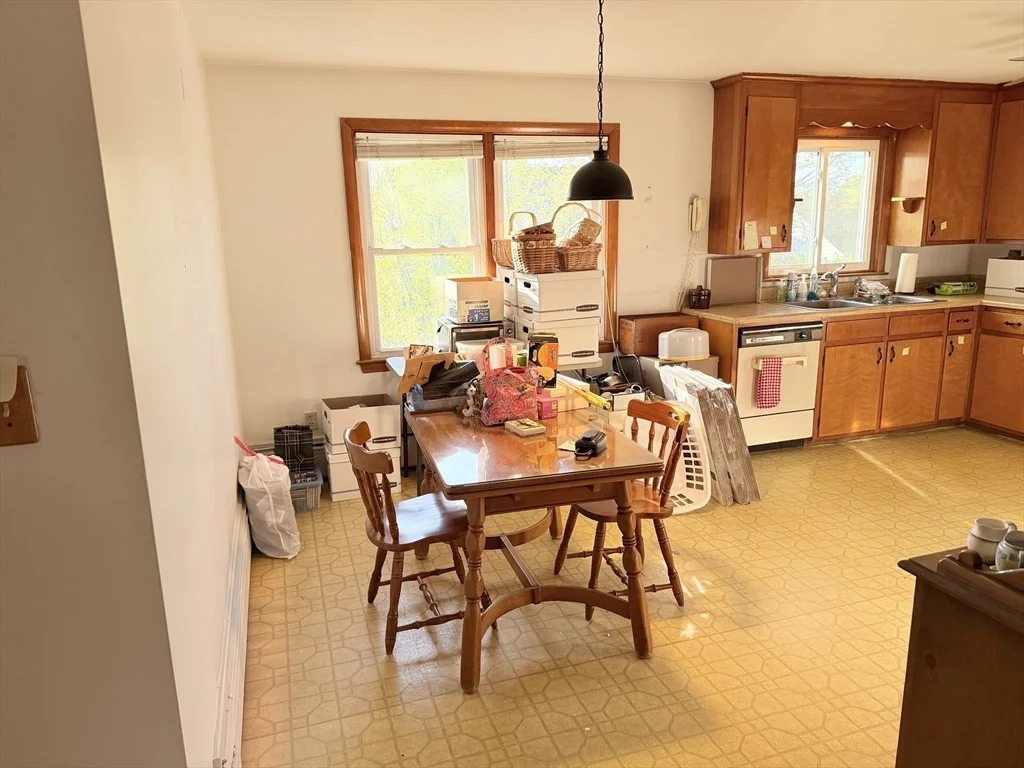 Photo of 18 Cabot Rd