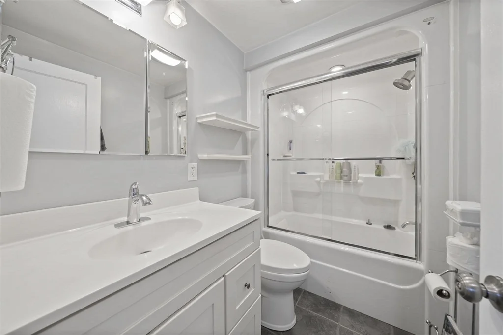 Photo of 78 Doris Dr