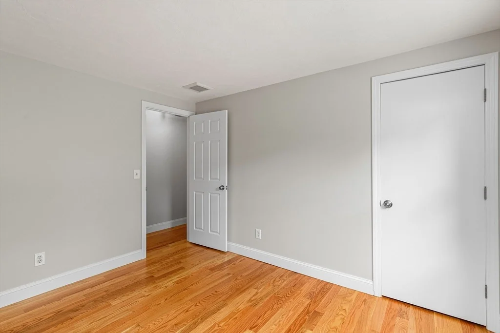 Photo of 315 Blackthorn Rd