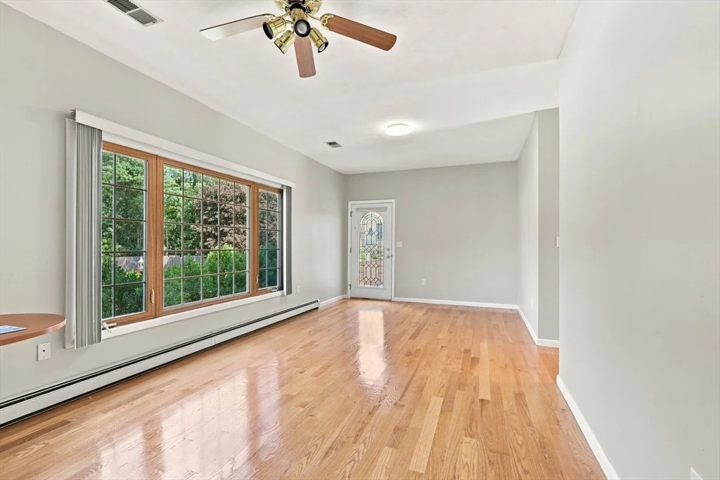 Photo of 9 Sullivan Cir