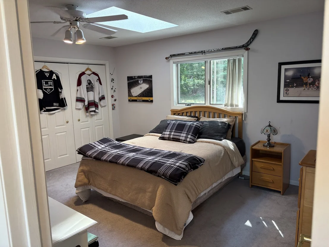 Photo of 321 Westerly Cr.