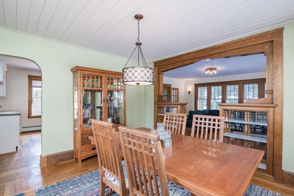Photo of 2 Oak St