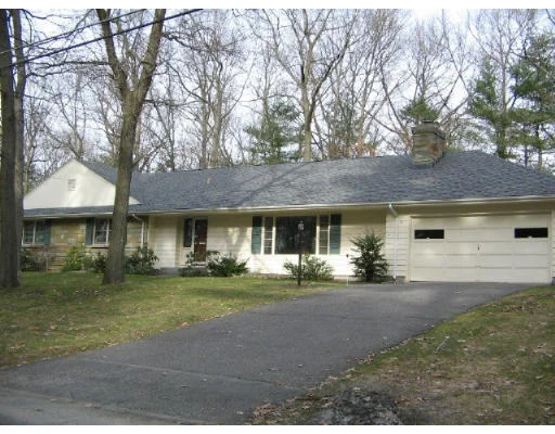 Photo of 123 Woodside Drive