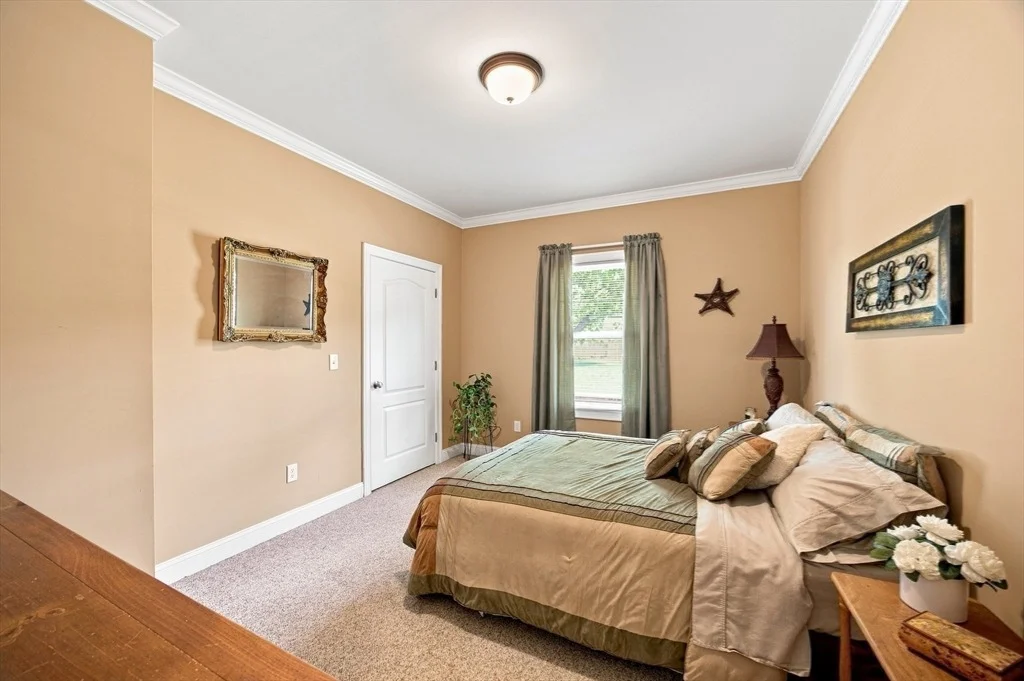 Photo of 135 Lancaster Dr