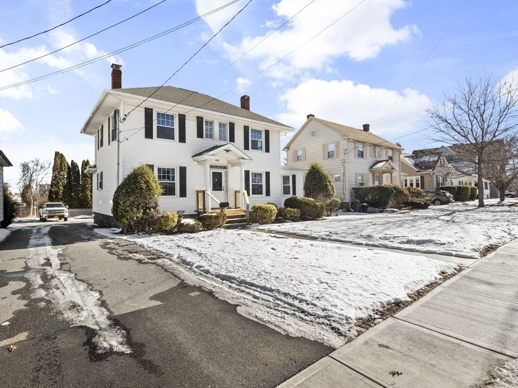 Photo of 329 Burncoat Street