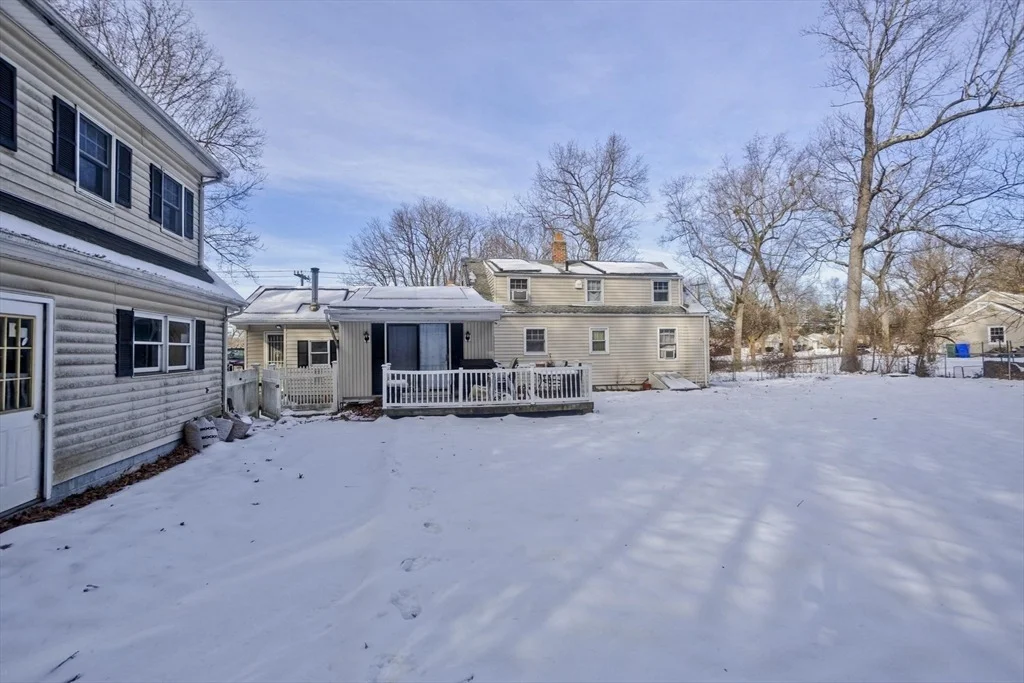 Photo of 647 Plumtree Rd