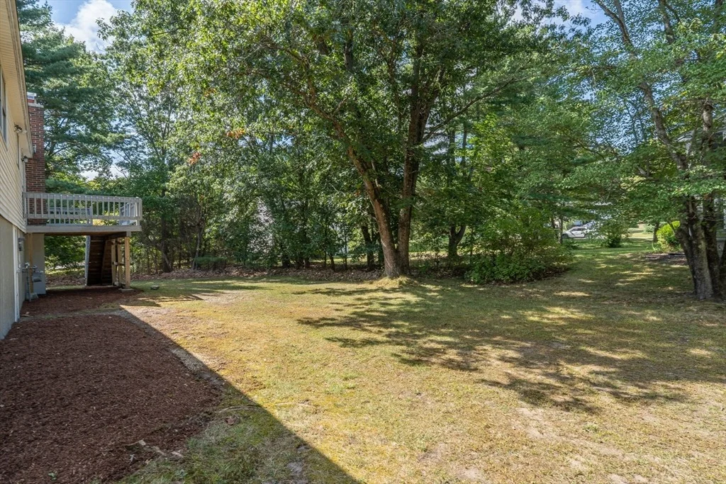 Photo of 2 Clover Cir