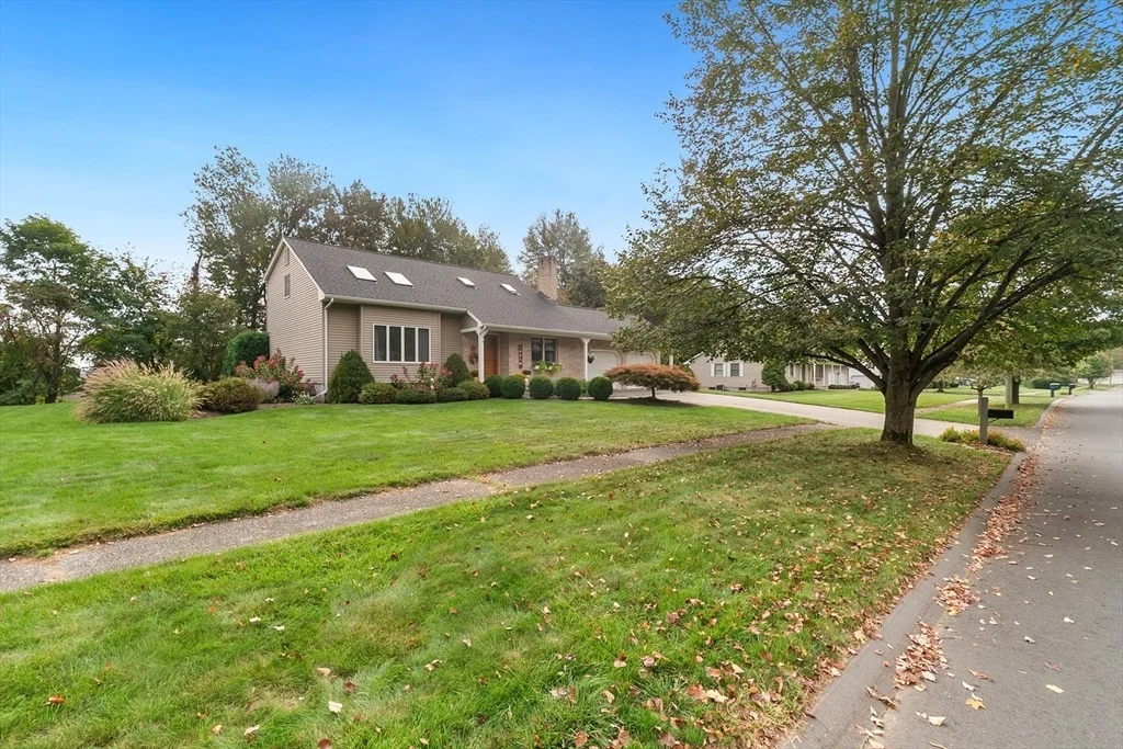 Photo of 64 Apple Ridge Rd