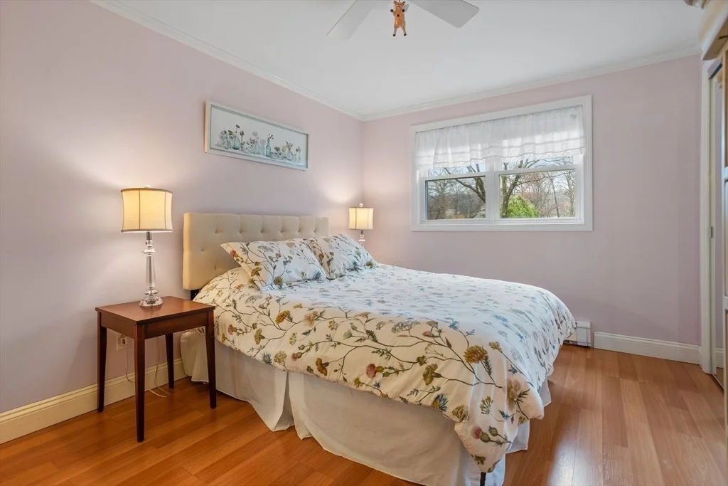 Photo of 44 Beach Point Rd