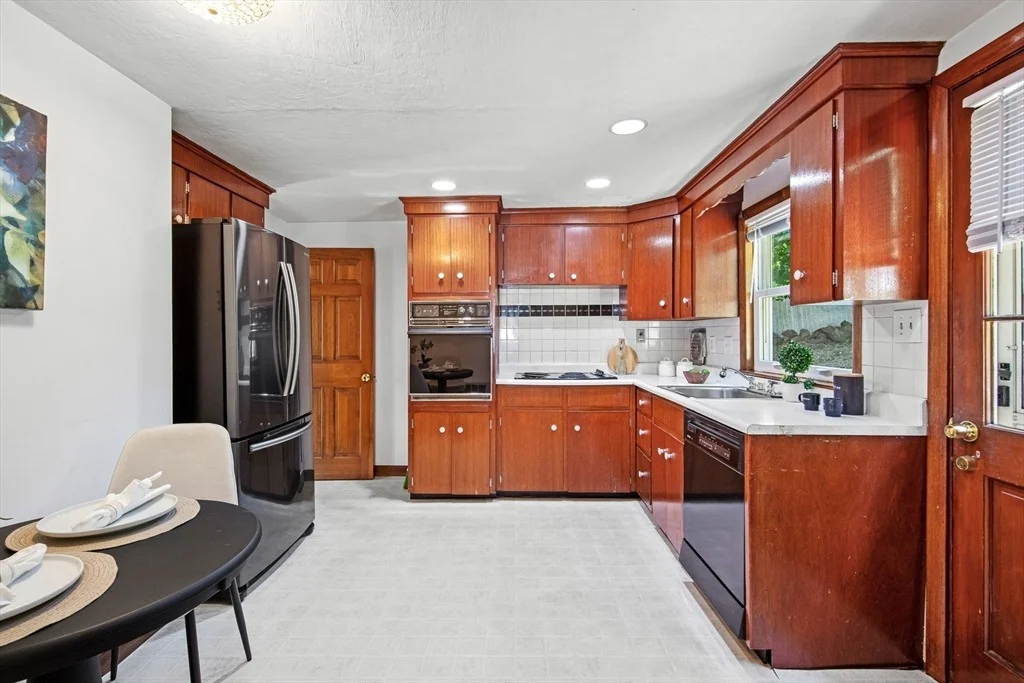 Photo of 38 Robinhood Rd