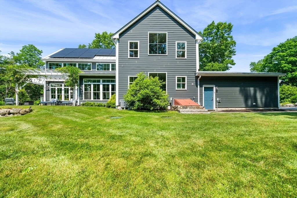 Photo of 151 Hillside St