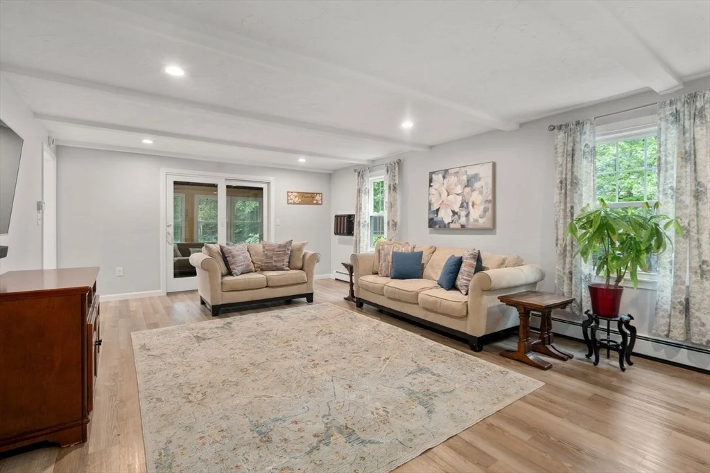 Photo of 2 Downingwood Dr