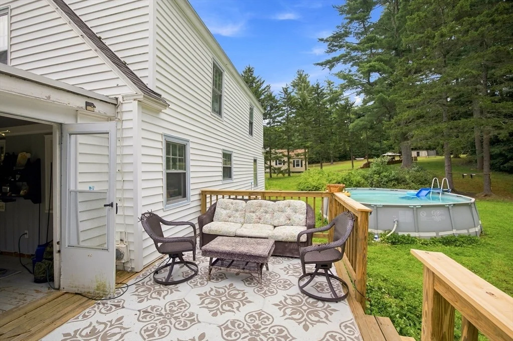 Photo of 219 Old Warren Rd