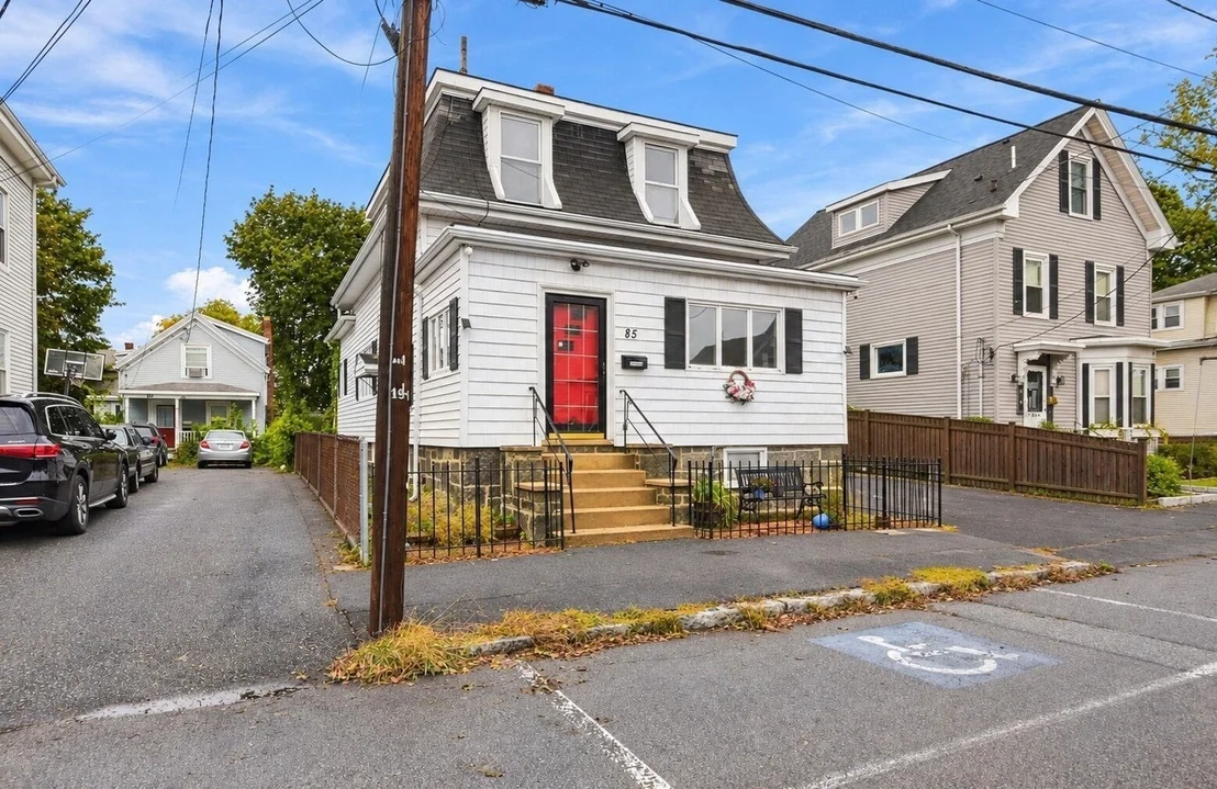 Photo of 85 Pine St