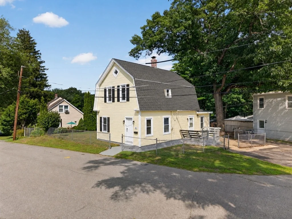 Photo of 55 Grant St