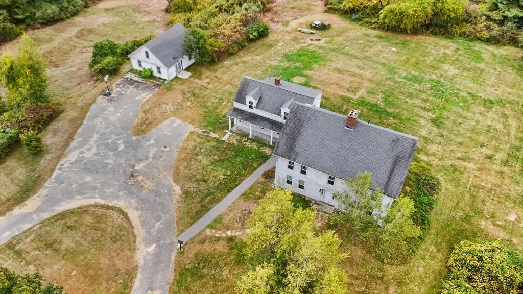 Photo of 340 Sturbridge Rd