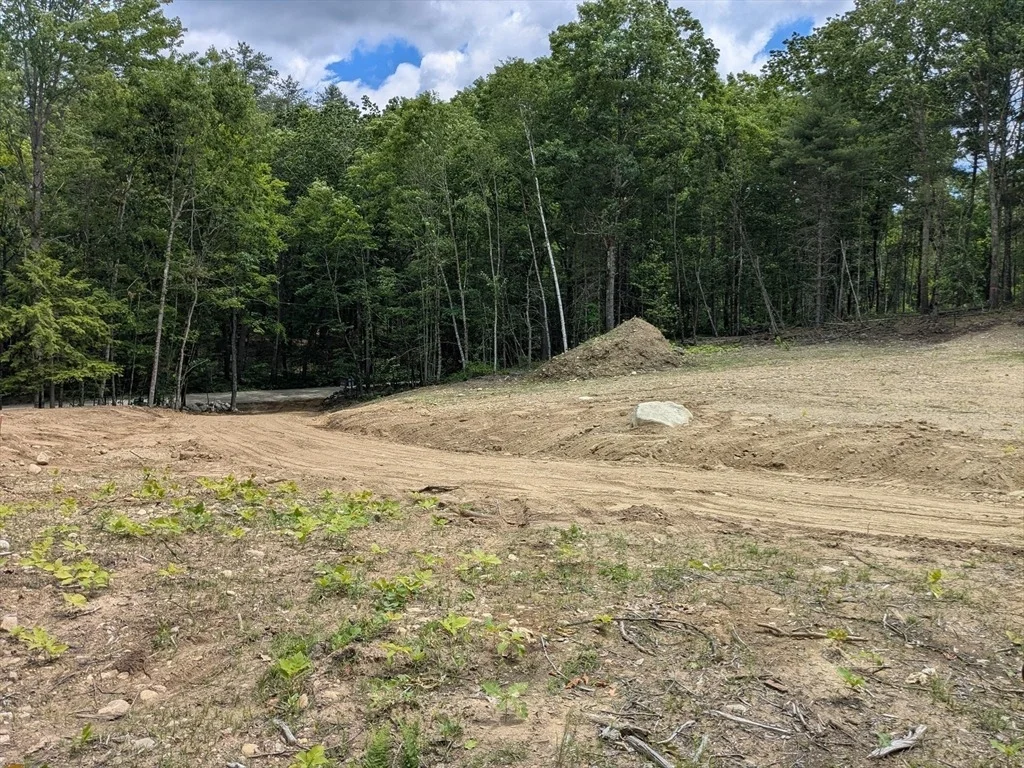 Photo of 51 Old Colony Rd