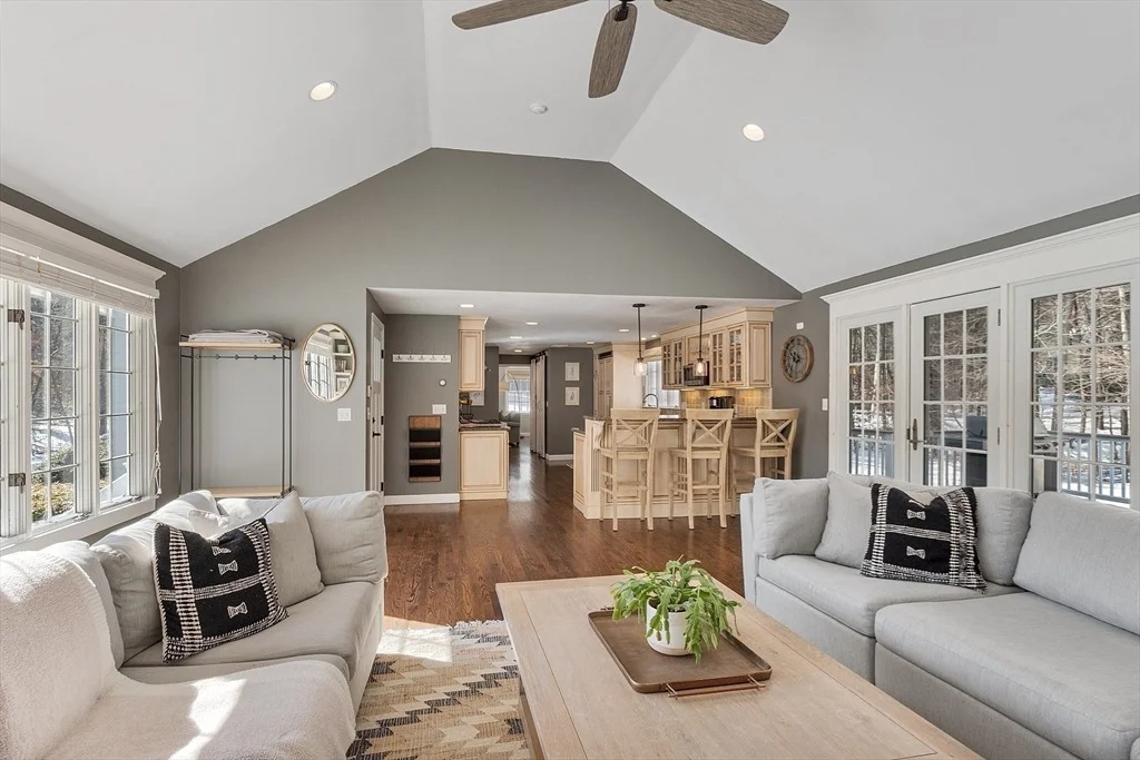 Photo of 40 Meadowbrook Road