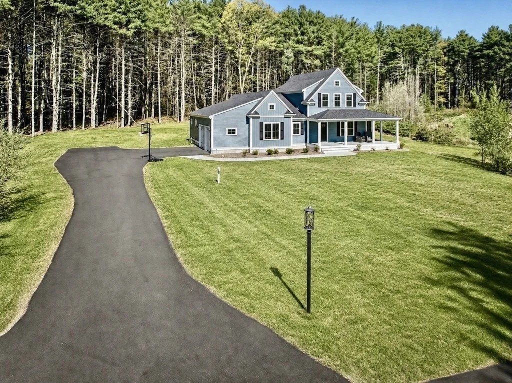 Photo of 10 Homes Ave