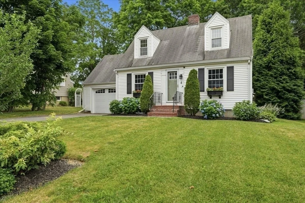 Photo of 4 Ponkapoag Way