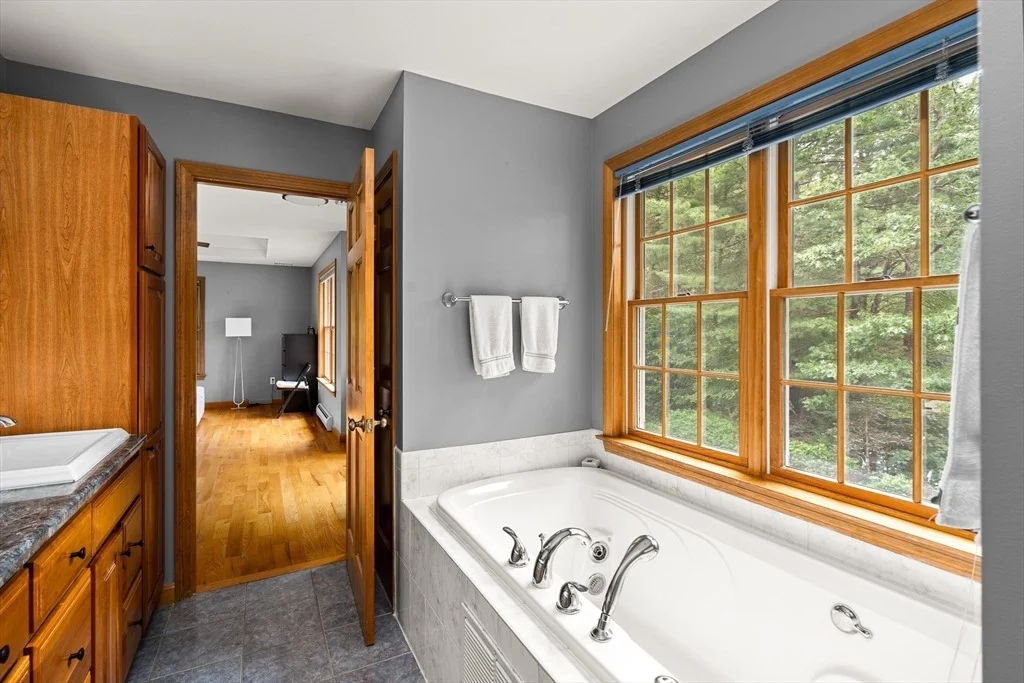 Photo of 294 Cardinal Way