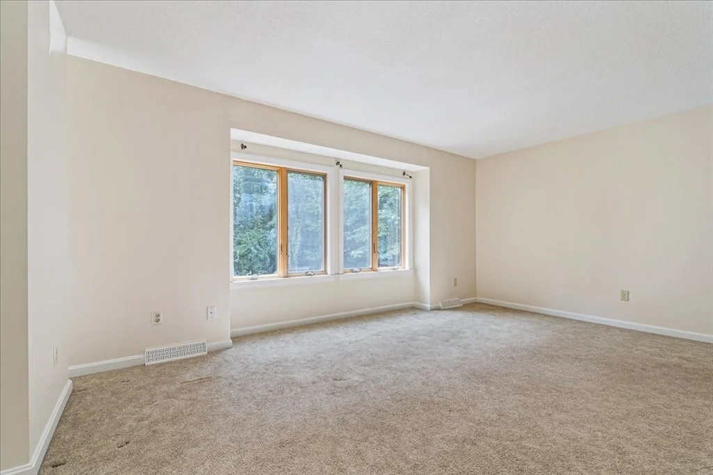 Photo of 110 Queens Brook Rd