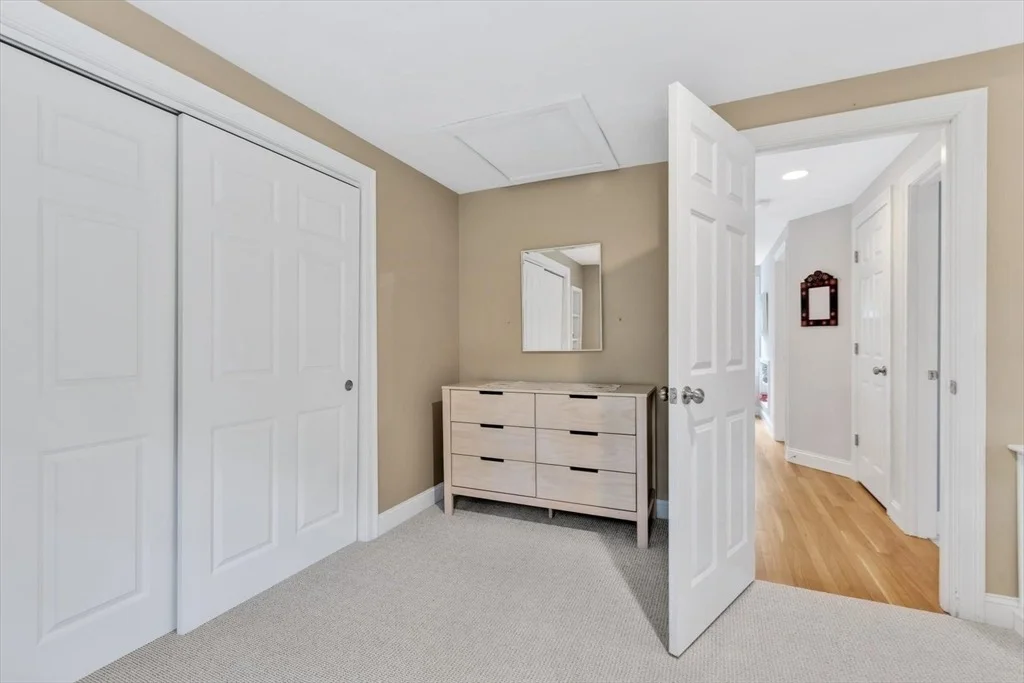 Photo of 33 Sandpiper Ln