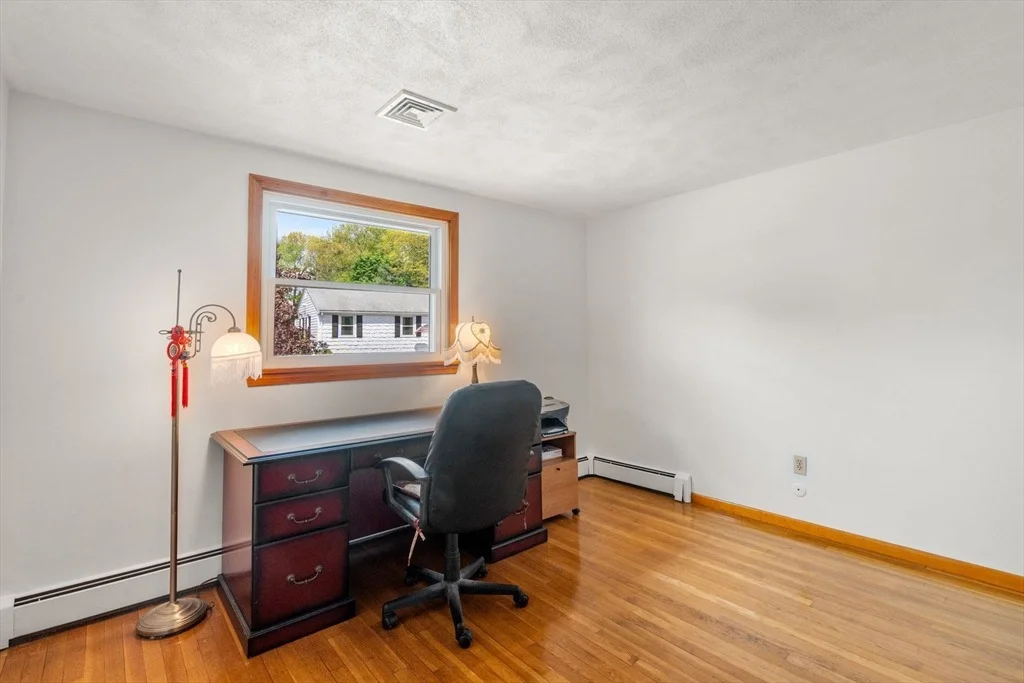Photo of 16 Fieldstone Dr