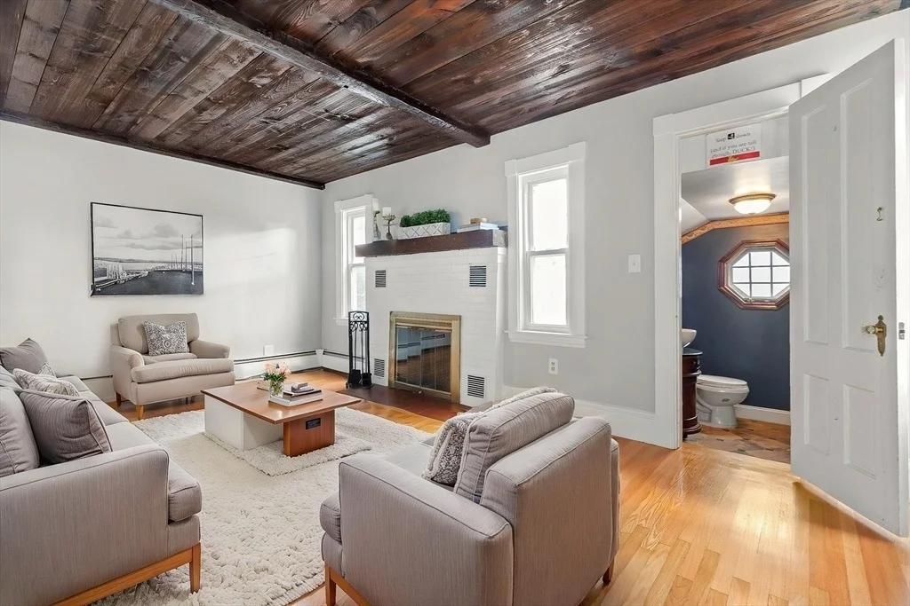 Photo of 18 Hardy St