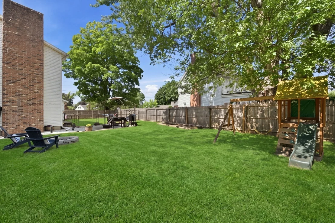 Photo of 380 Plumtree Rd