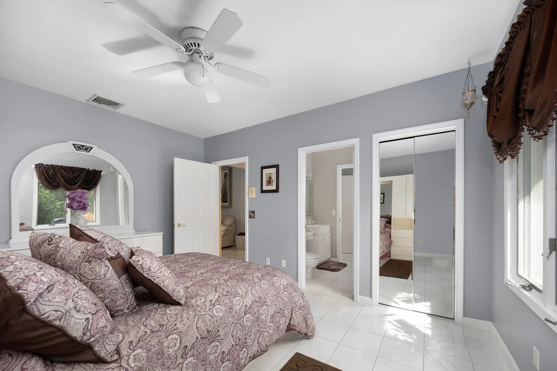 Photo of 22 Brook View Dr
