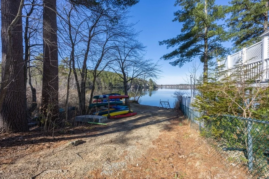 Photo of 20 Bailey Shore