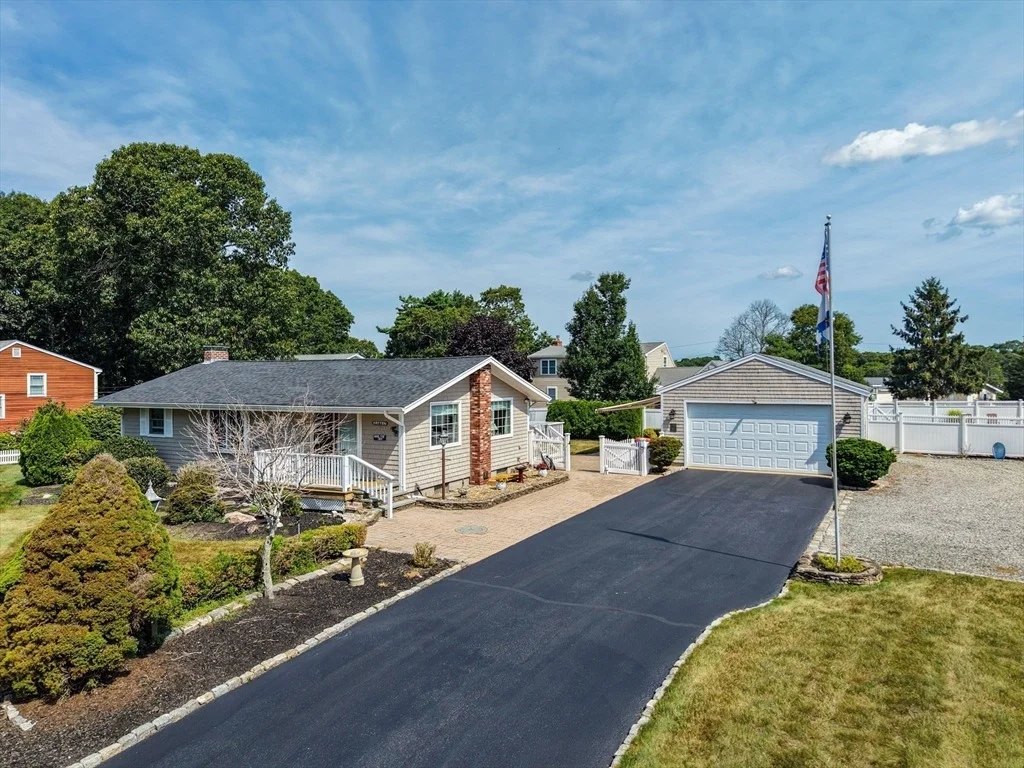 Photo of 6 Robinhood Rd