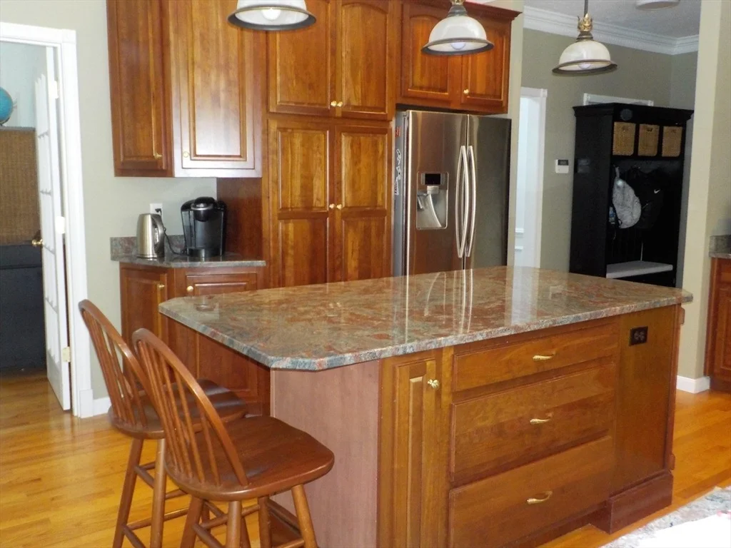 Photo of 140 Elmshade Dr