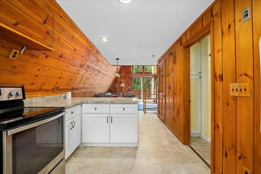 Photo of 245 Sutton Rd