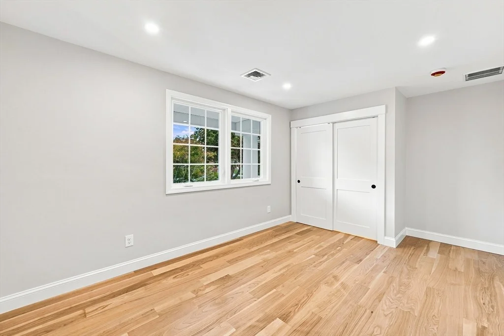 Photo of 7 Viking Rd