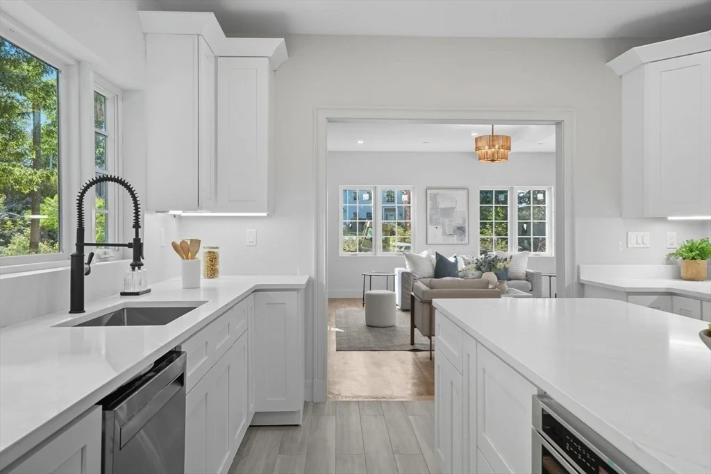 Photo of 9 Lovis Ave