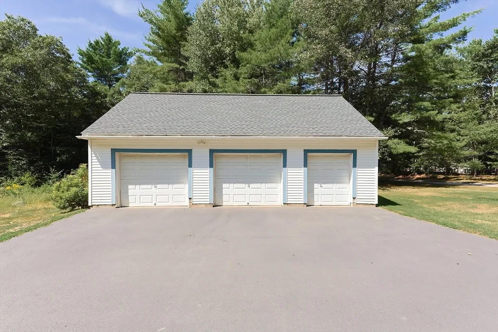 Photo of 11 Independence Dr