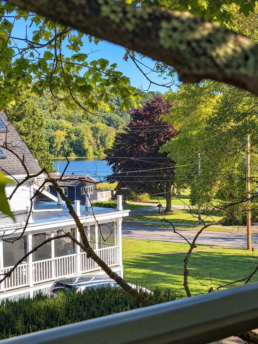 Photo of 54 Whitehall Rd